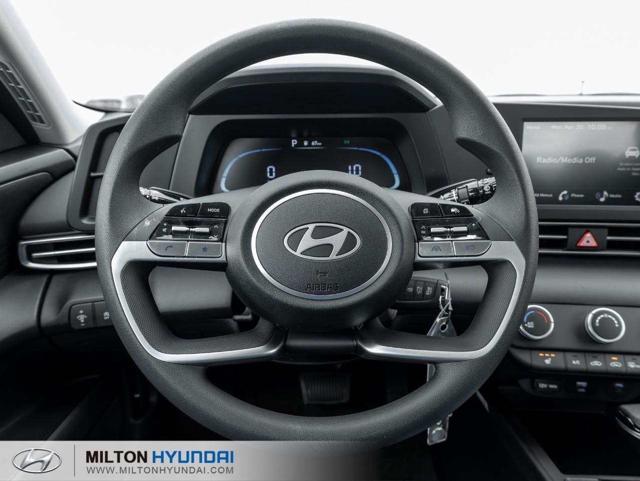 2026 Hyundai Elantra ESSENTIAL 4DR SEDAN Photo