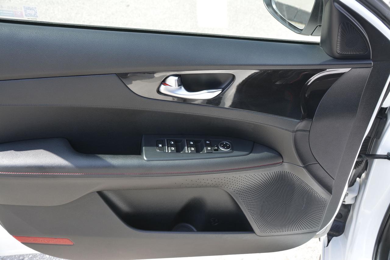 2021 Kia Forte5 GT Manual Photo