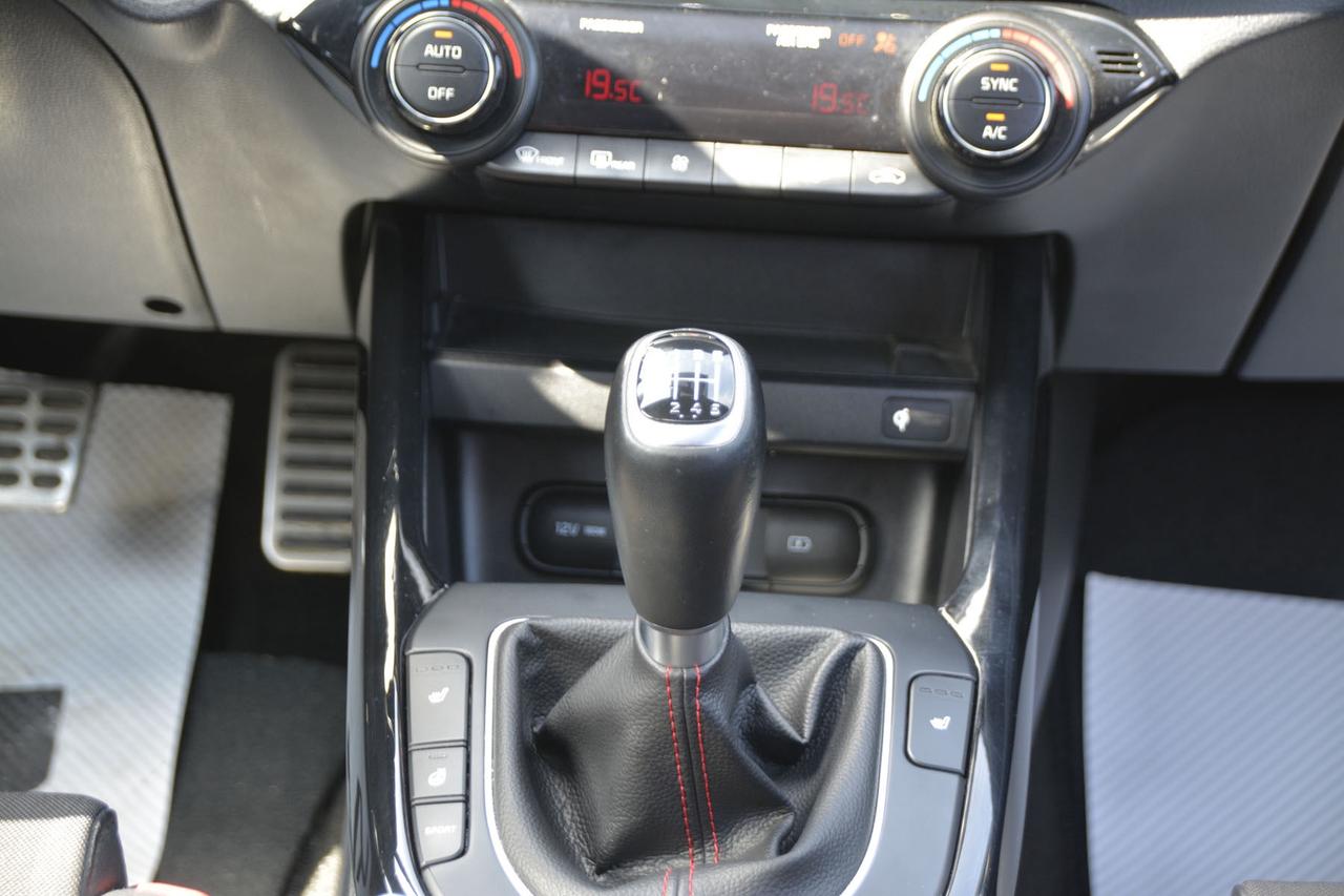 2021 Kia Forte5 GT Manual Photo