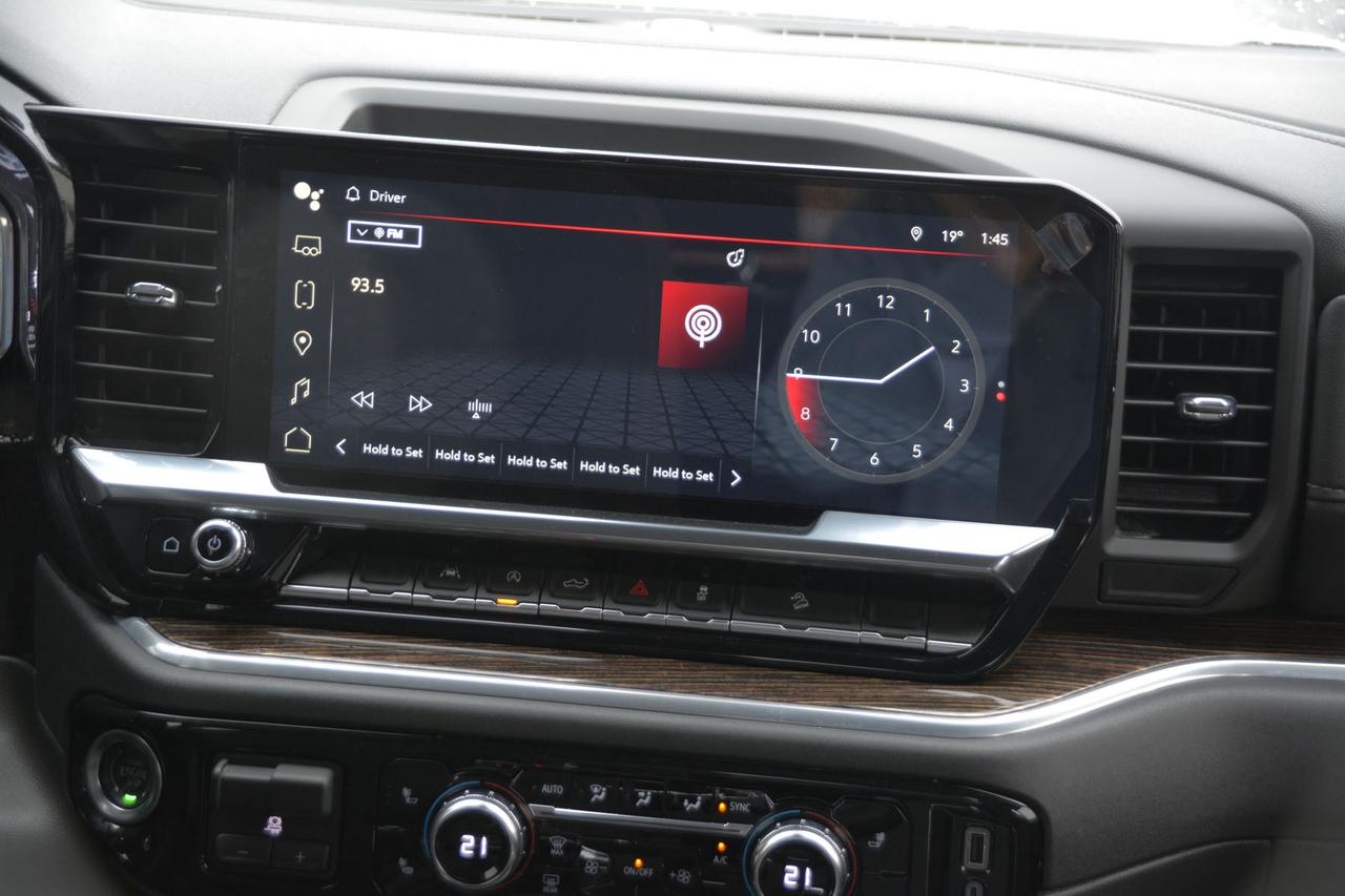 2025 GMC Sierra 1500 4WD Crew Cab 157  Elevation Photo