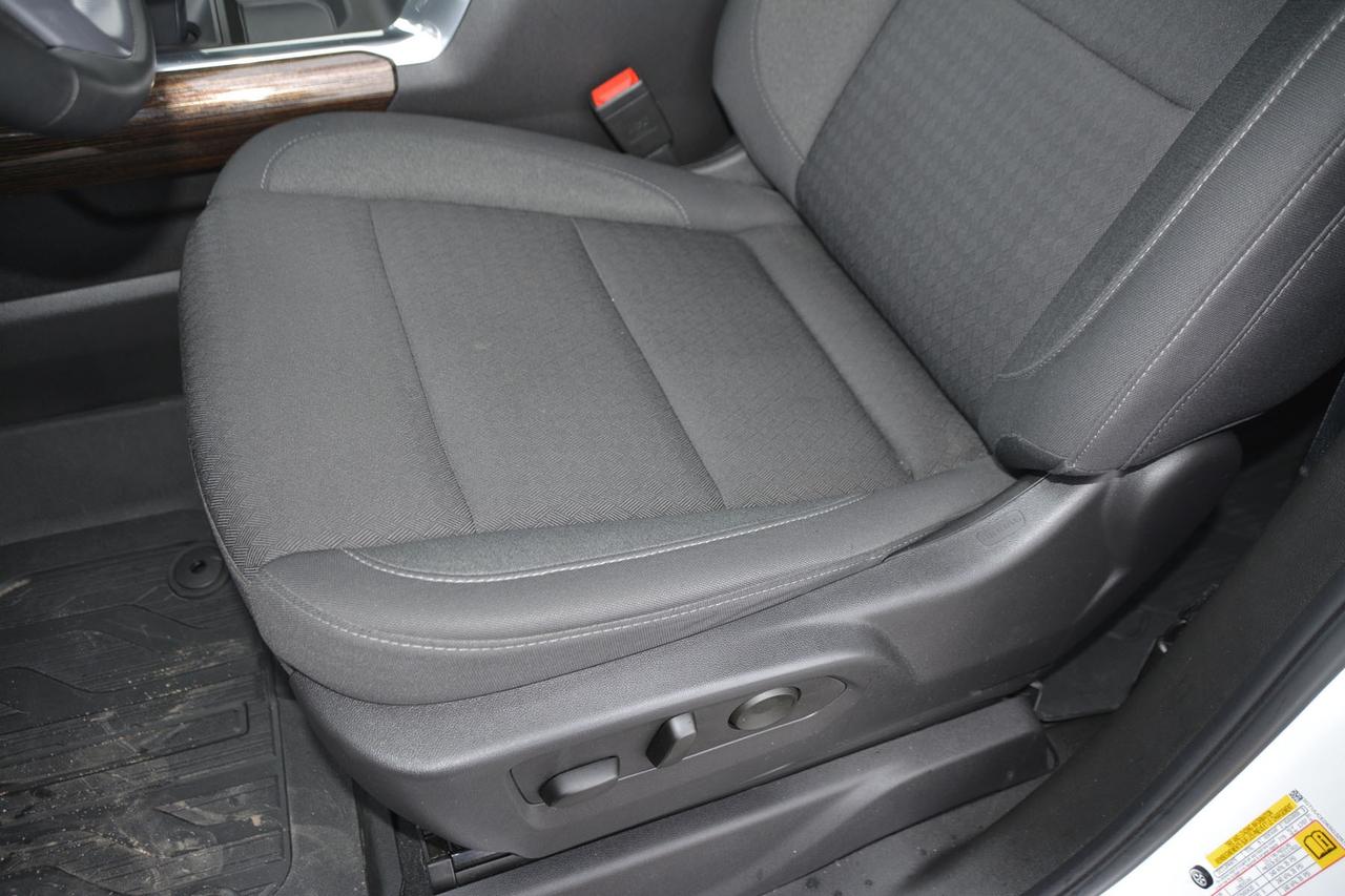 2025 GMC Sierra 1500 4WD Crew Cab 157  Elevation Photo