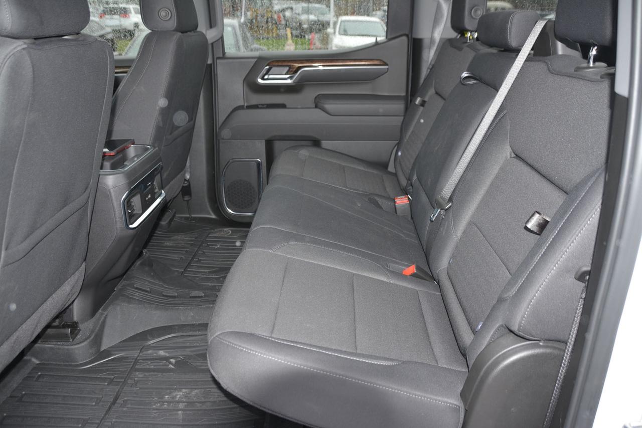 2025 GMC Sierra 1500 4WD Crew Cab 157  Elevation Photo