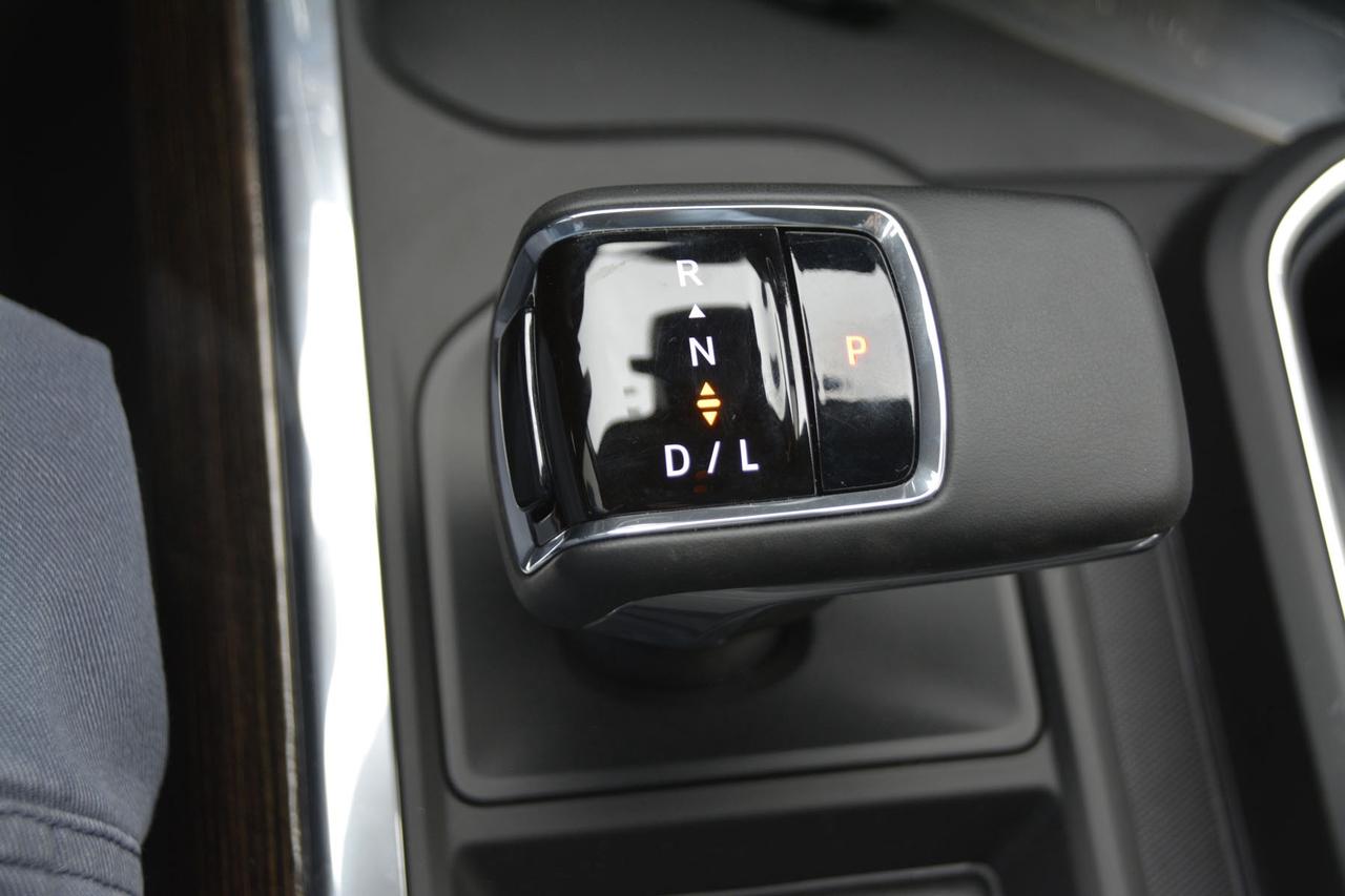 2025 GMC Sierra 1500 4WD Crew Cab 157  Elevation Photo