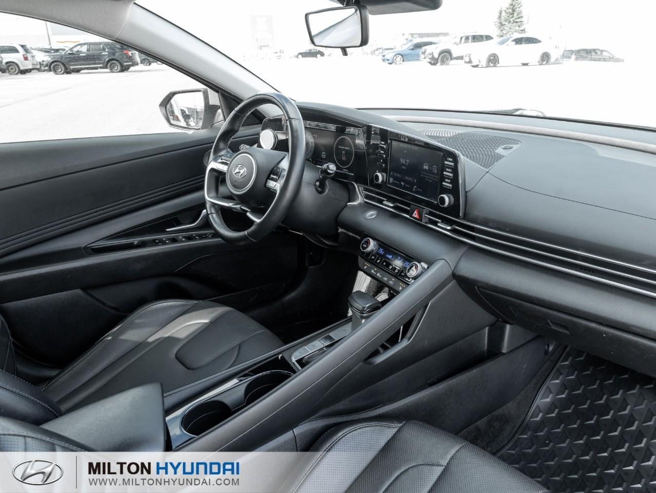 2022 Hyundai Elantra HEV Ultimate 4dr Sedan Photo