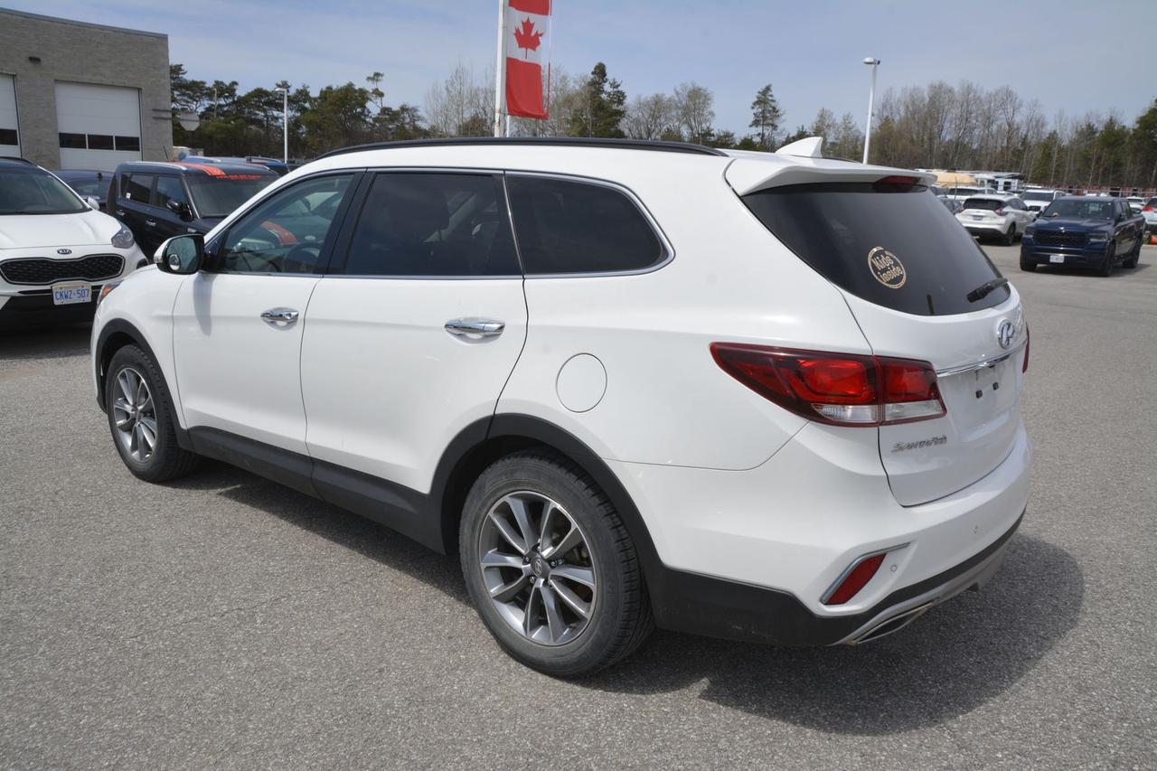 2018 Hyundai Santa Fe XL AWD Premium Photo2