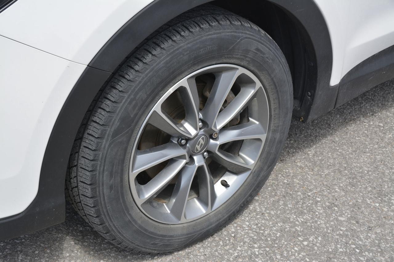2018 Hyundai Santa Fe XL AWD Premium Photo