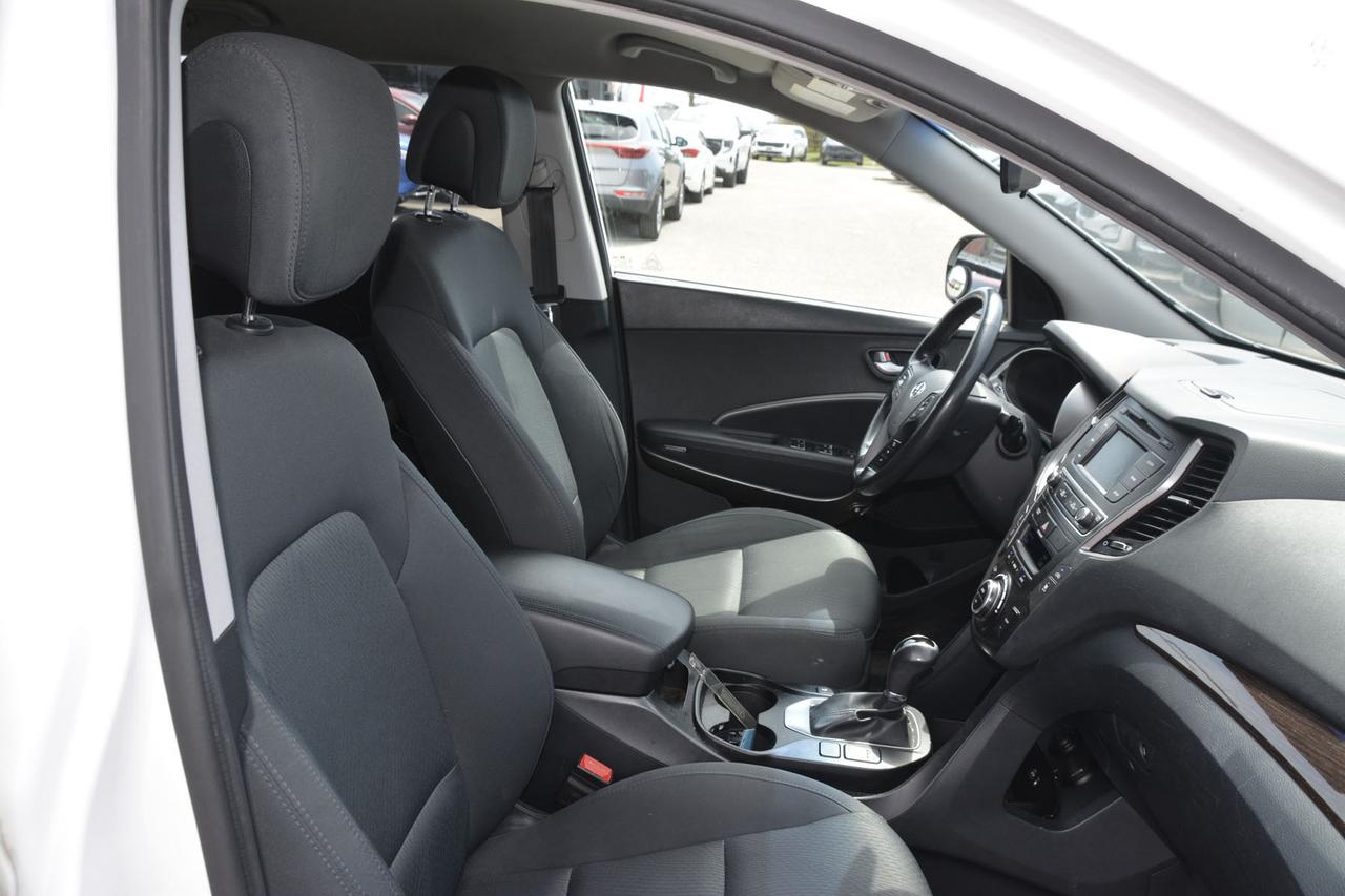 2018 Hyundai Santa Fe XL AWD Premium Photo