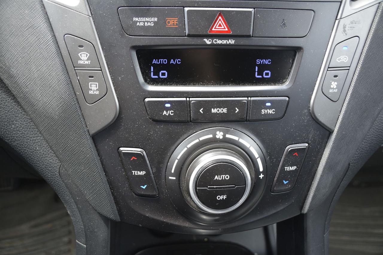2018 Hyundai Santa Fe XL AWD Premium Photo