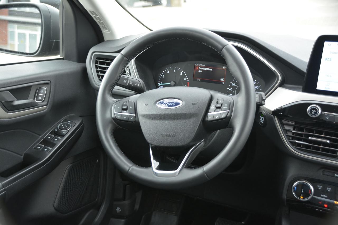 2022 Ford Escape SE FWD Photo