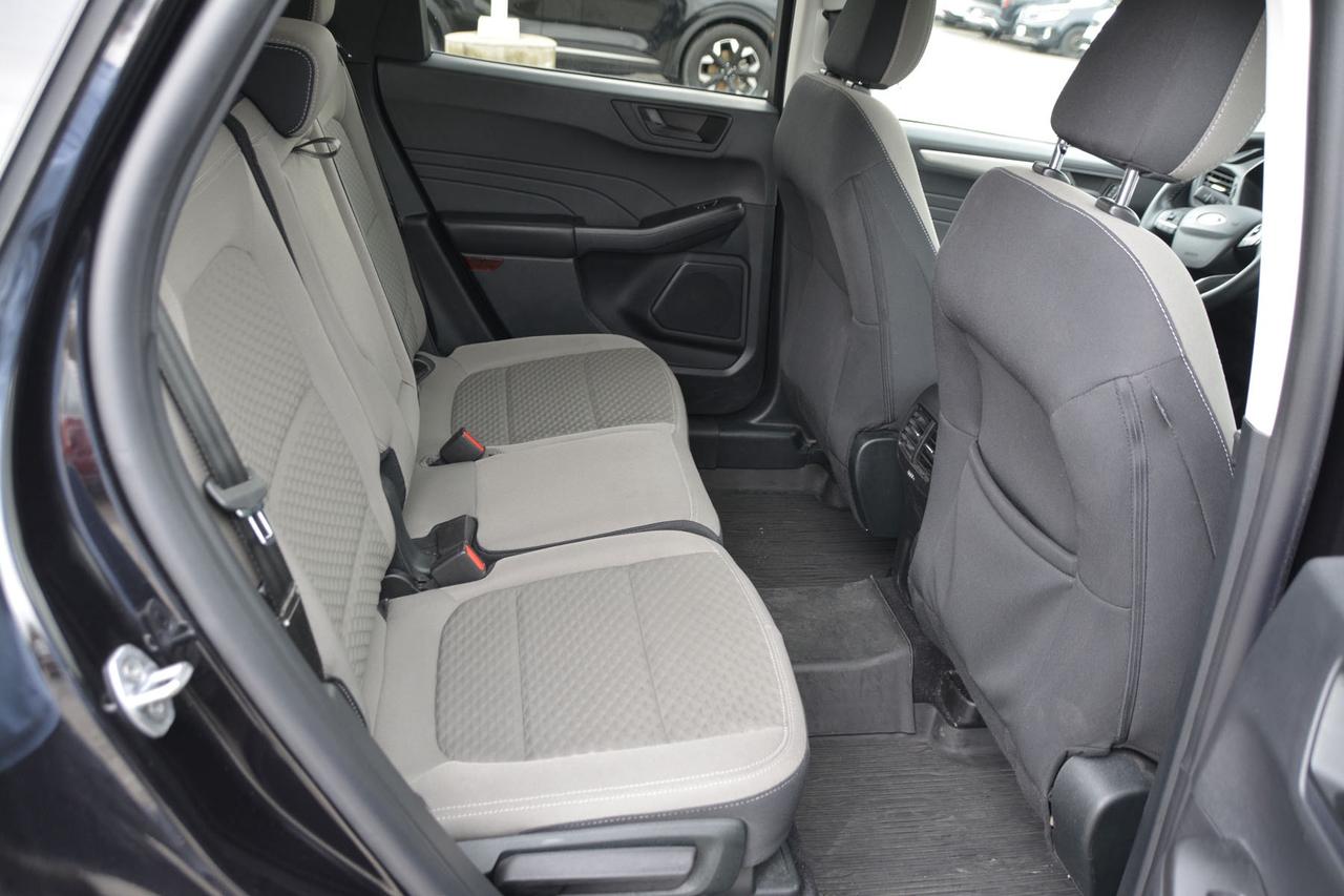 2022 Ford Escape SE FWD Photo