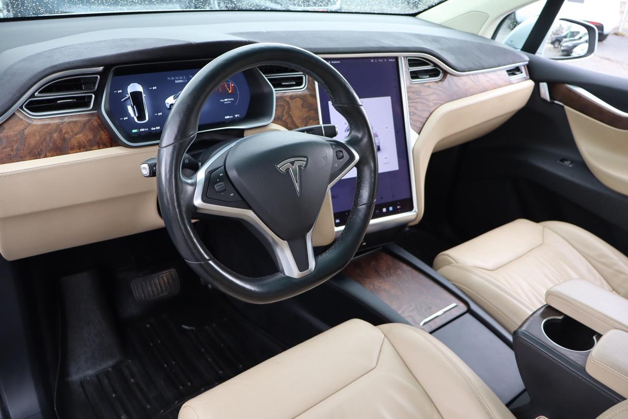 2017 Tesla Model X 100D AWD   6 Passenger Photo