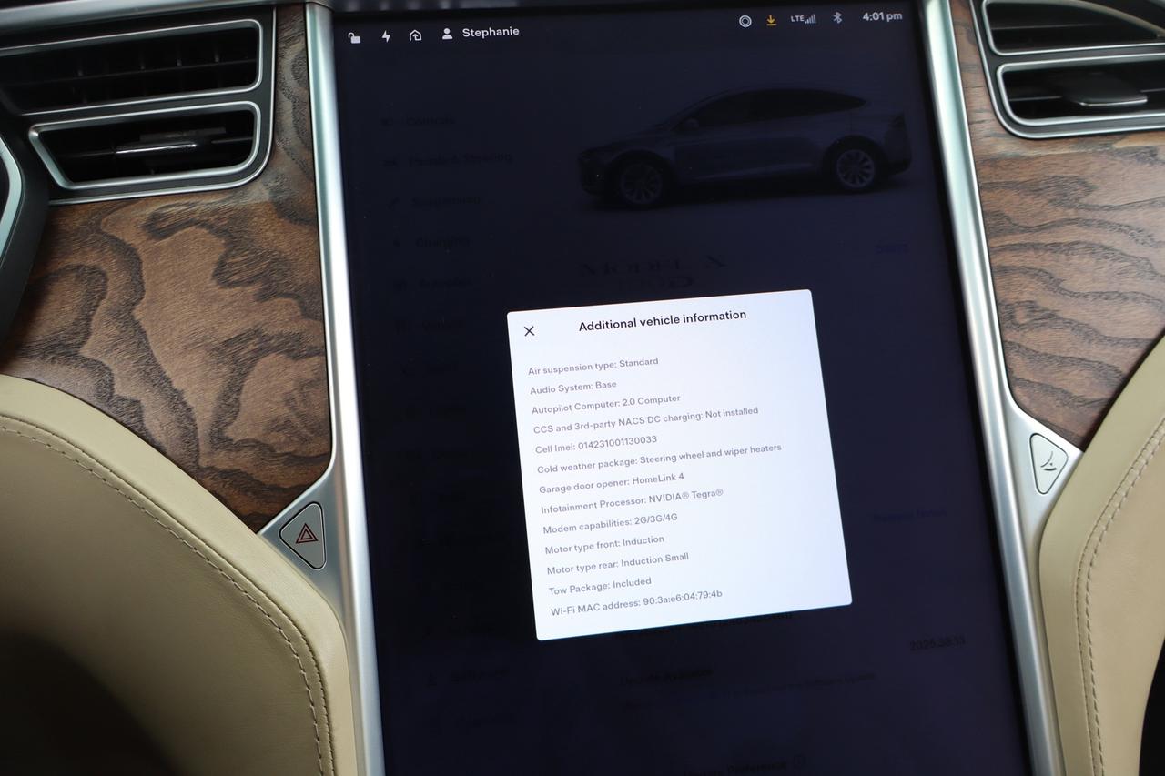 2017 Tesla Model X 100D AWD   6 Passenger Photo