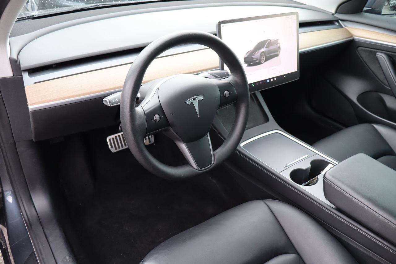 2022 Tesla Model 3 STANDARD RANGE PLUS Photo