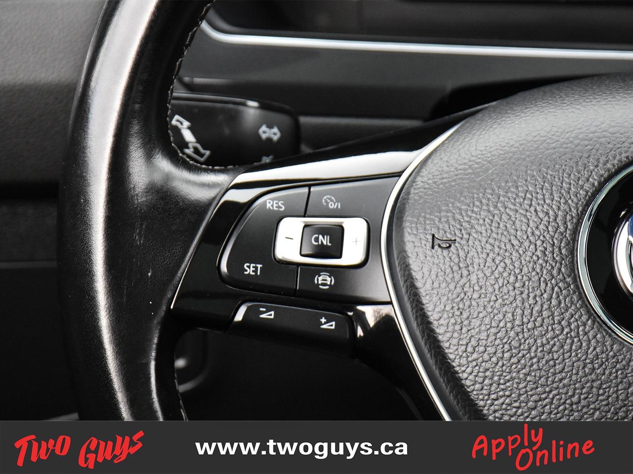 2020 Volkswagen Tiguan Highline 2.0L AWD   R-Line  Leather   Panoroof   N Photo