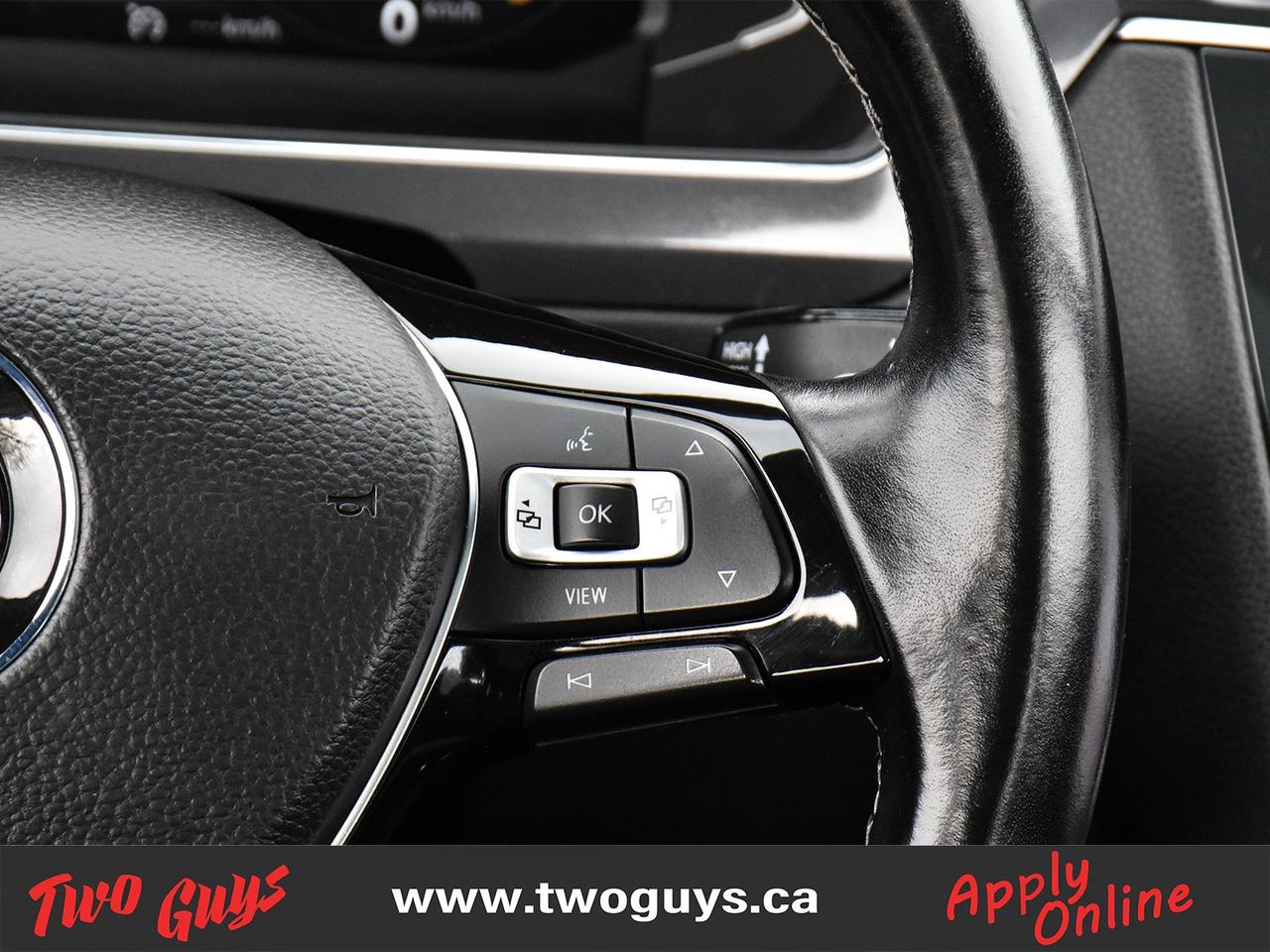 2020 Volkswagen Tiguan Highline 2.0L AWD   R-Line  Leather   Panoroof   N Photo