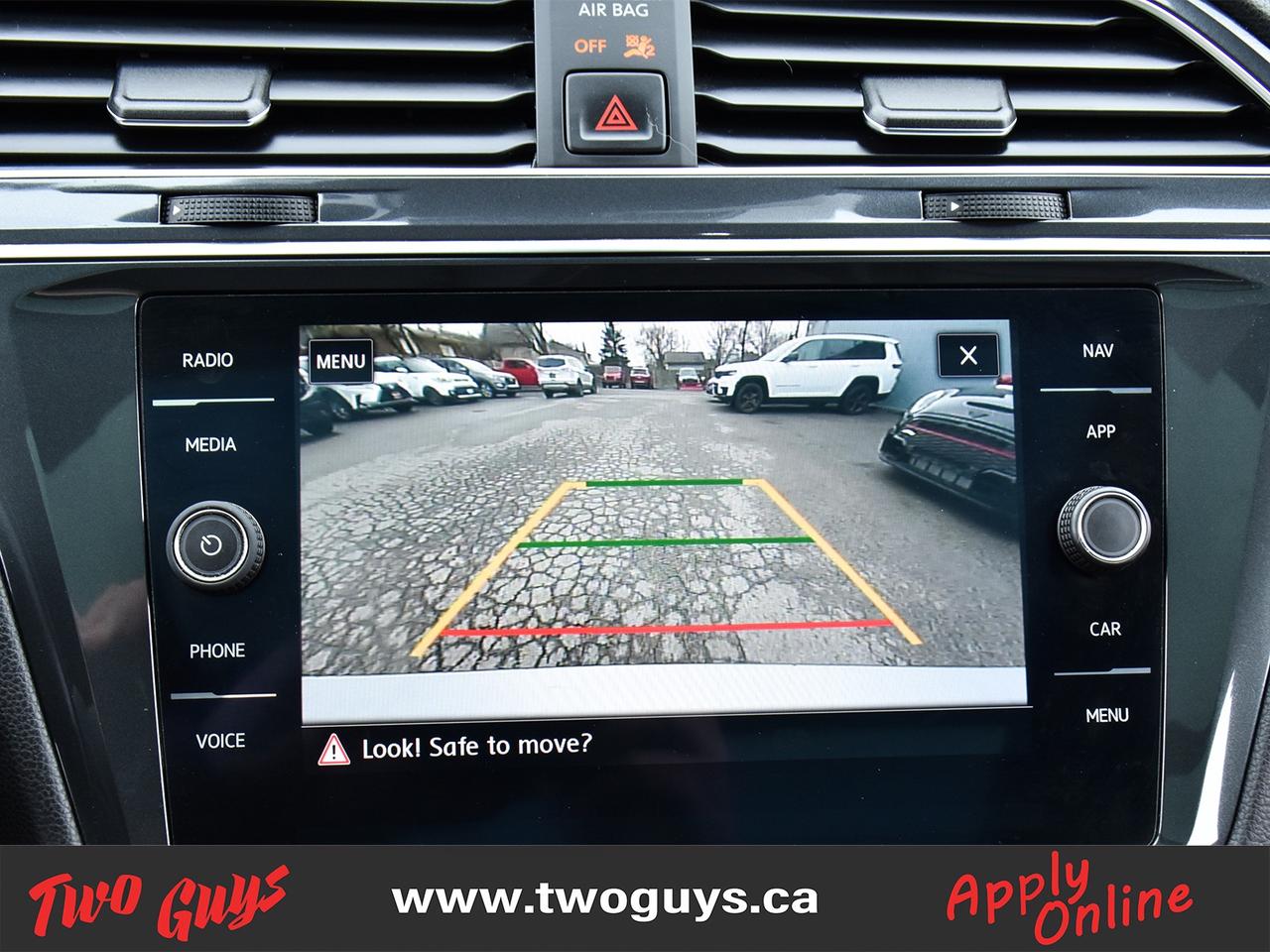 2020 Volkswagen Tiguan Highline 2.0L AWD   R-Line  Leather   Panoroof   N Photo