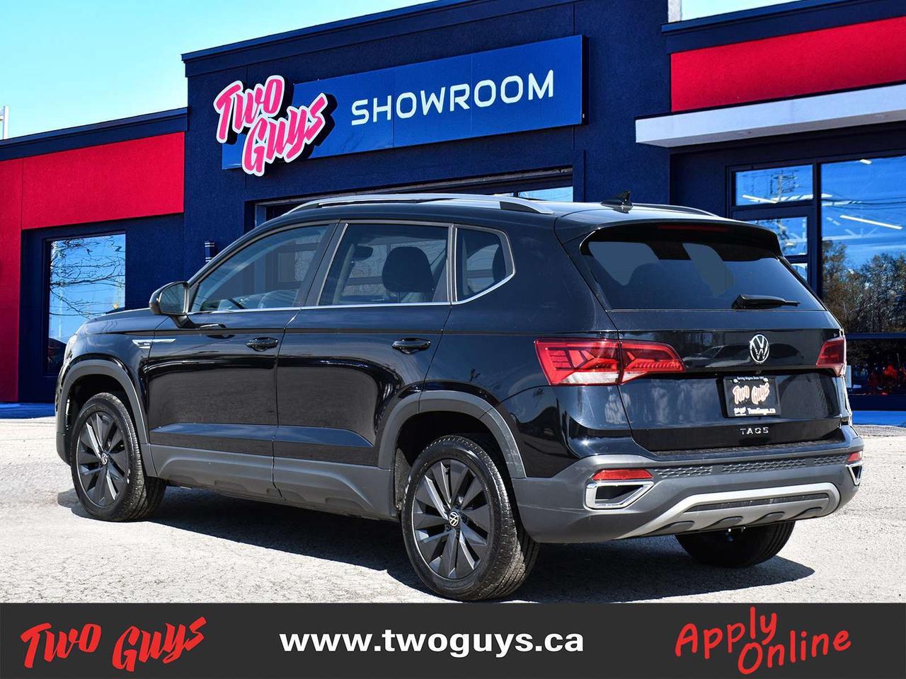2024 Volkswagen Taos Comfortline FWD Panoroof Back Up Camera Photo
