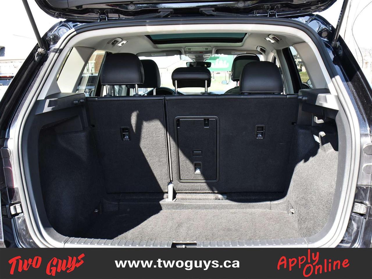 2024 Volkswagen Taos Comfortline FWD Panoroof Back Up Camera Photo