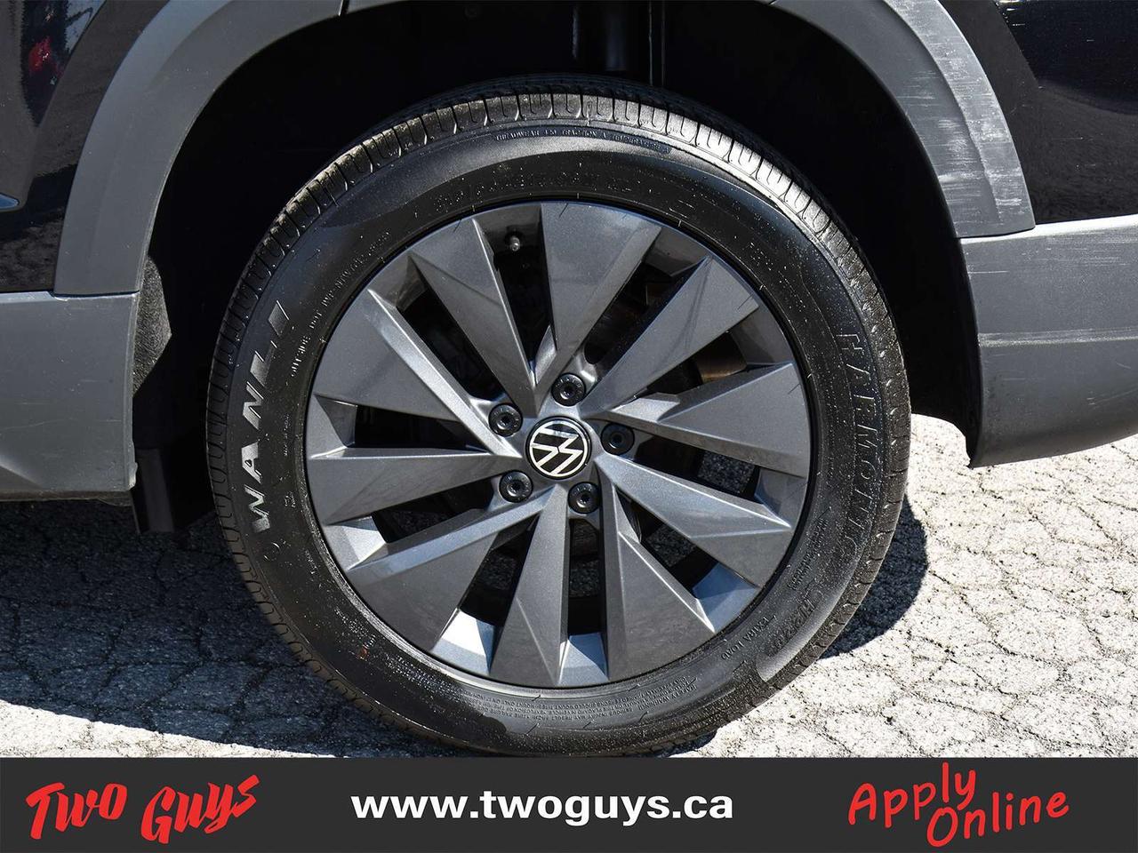2024 Volkswagen Taos Comfortline FWD Panoroof Back Up Camera Photo