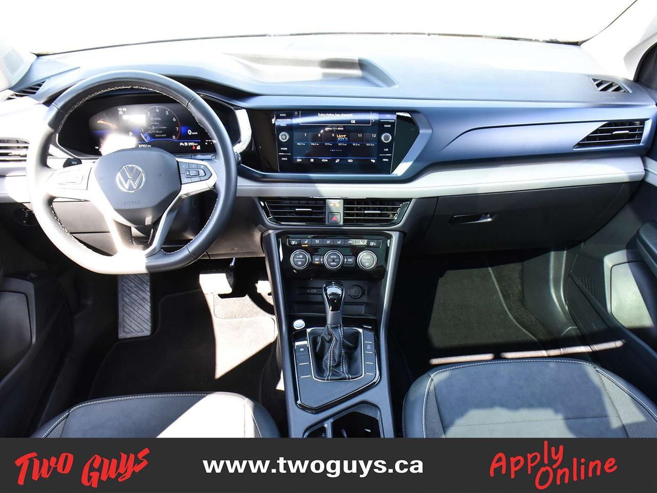 2024 Volkswagen Taos Comfortline FWD Panoroof Back Up Camera Photo