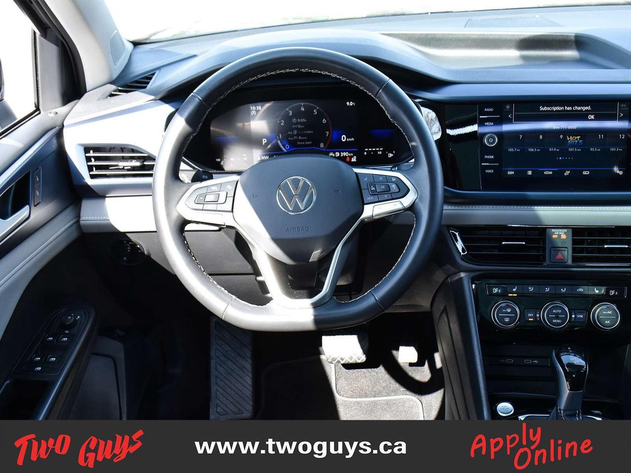 2024 Volkswagen Taos Comfortline FWD Panoroof Back Up Camera Photo