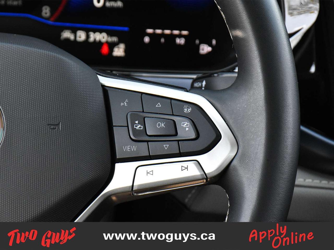 2024 Volkswagen Taos Comfortline FWD Panoroof Back Up Camera Photo