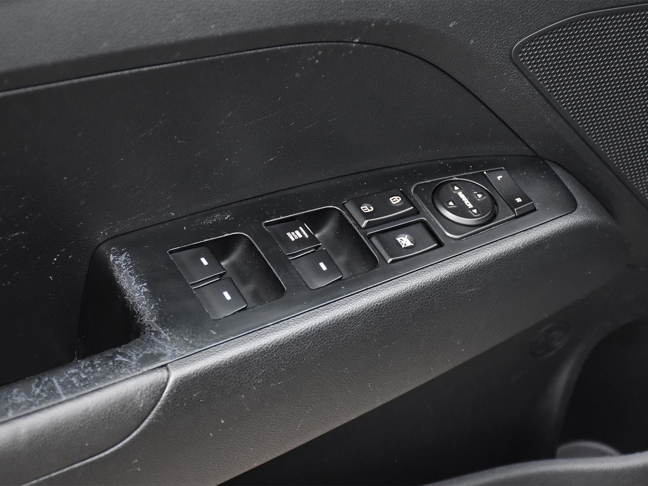 2019 Hyundai Elantra Essential ~Heated Seats ~Bluetooth ~Camera ~A/C Photo
