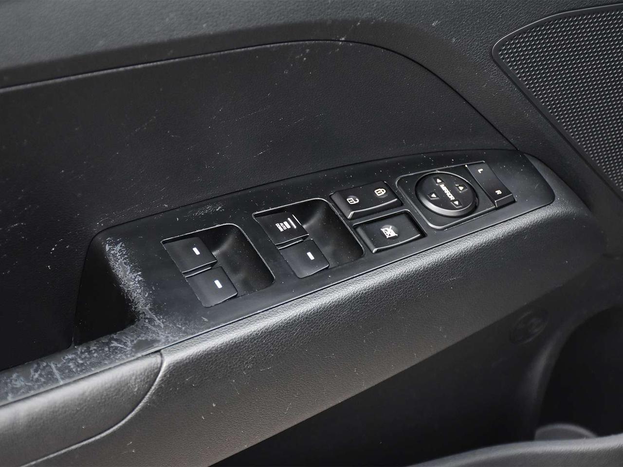 2019 Hyundai Elantra Essential ~Heated Seats ~Bluetooth ~Camera ~A/C Photo