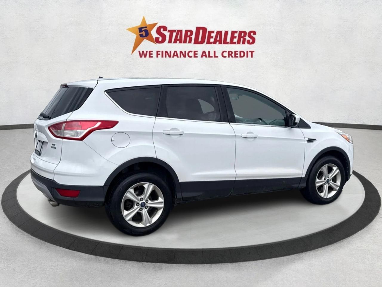 2013 Ford Escape AWD HEATED SEATS MUST SEE WE FINANCE ALL CREDIT Photo