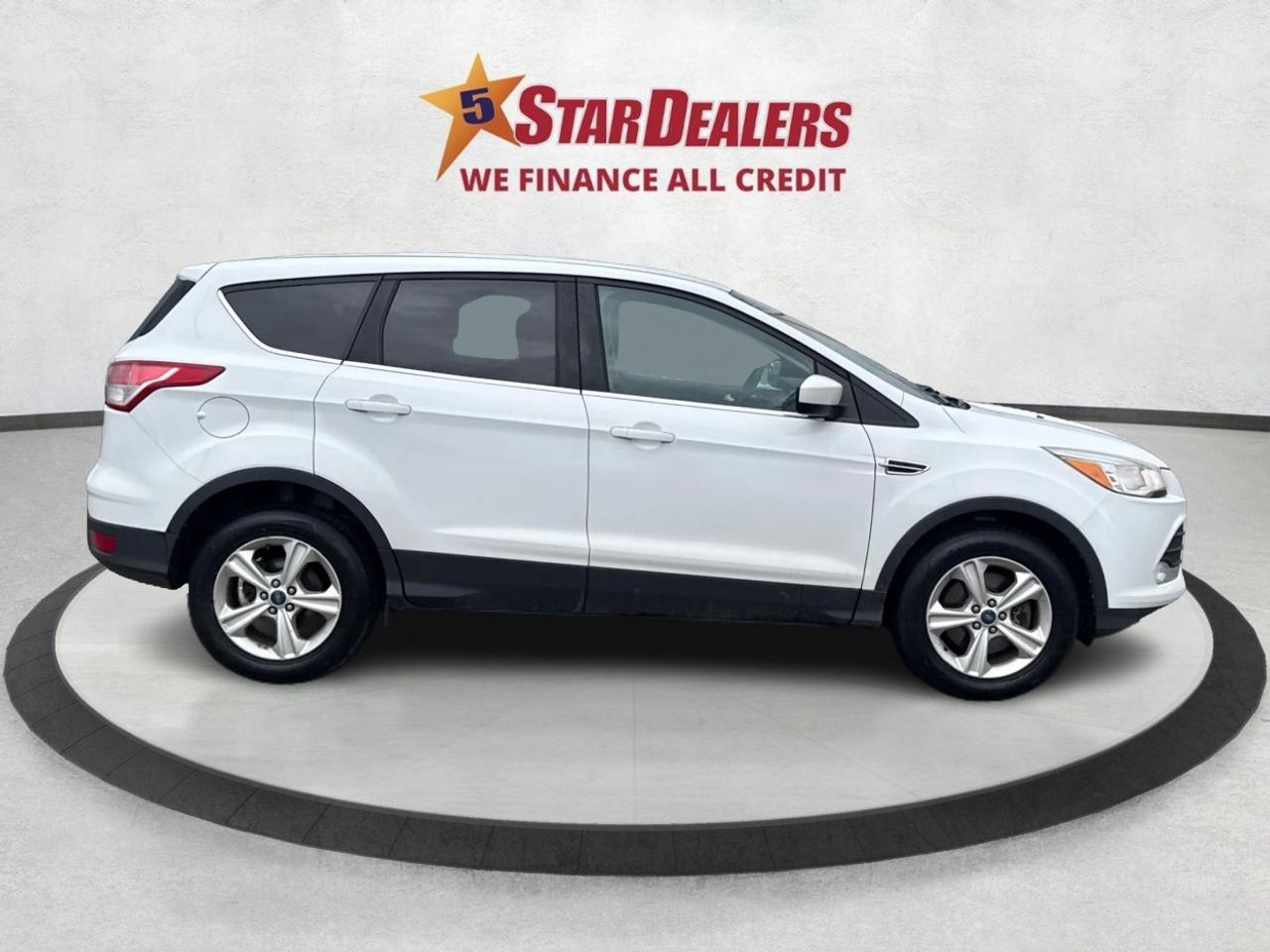 2013 Ford Escape AWD HEATED SEATS MUST SEE WE FINANCE ALL CREDIT Photo