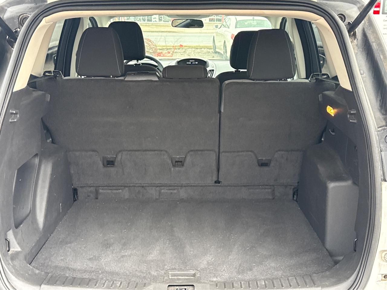 2013 Ford Escape AWD HEATED SEATS MUST SEE WE FINANCE ALL CREDIT Photo