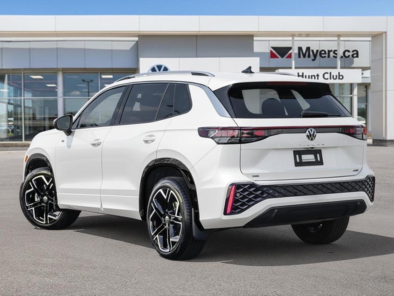 2026 Volkswagen Tiguan Highline Turbo R-Line Photo3