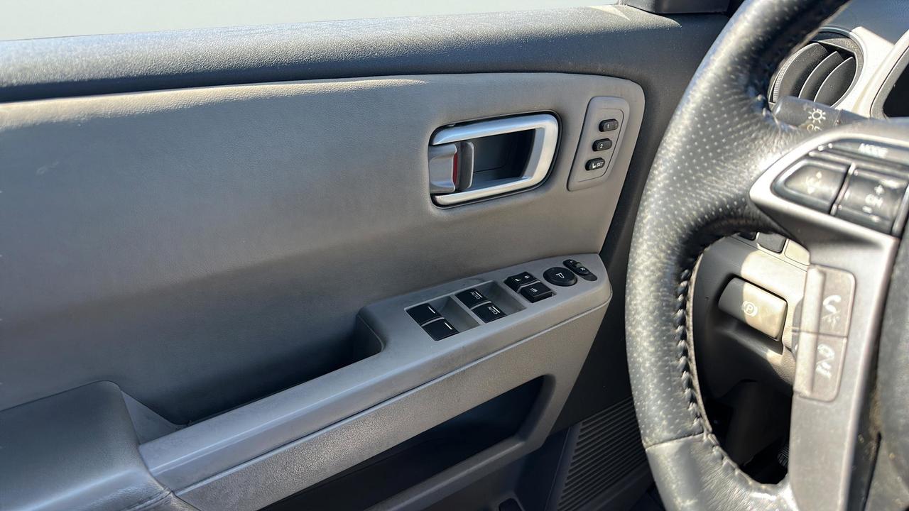 2011 Honda Pilot 4WD 4dr Touring Photo