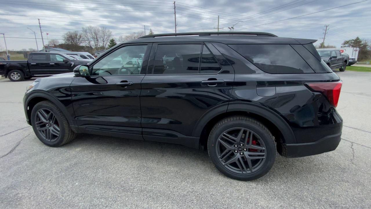 2026 Ford Explorer ST Photo