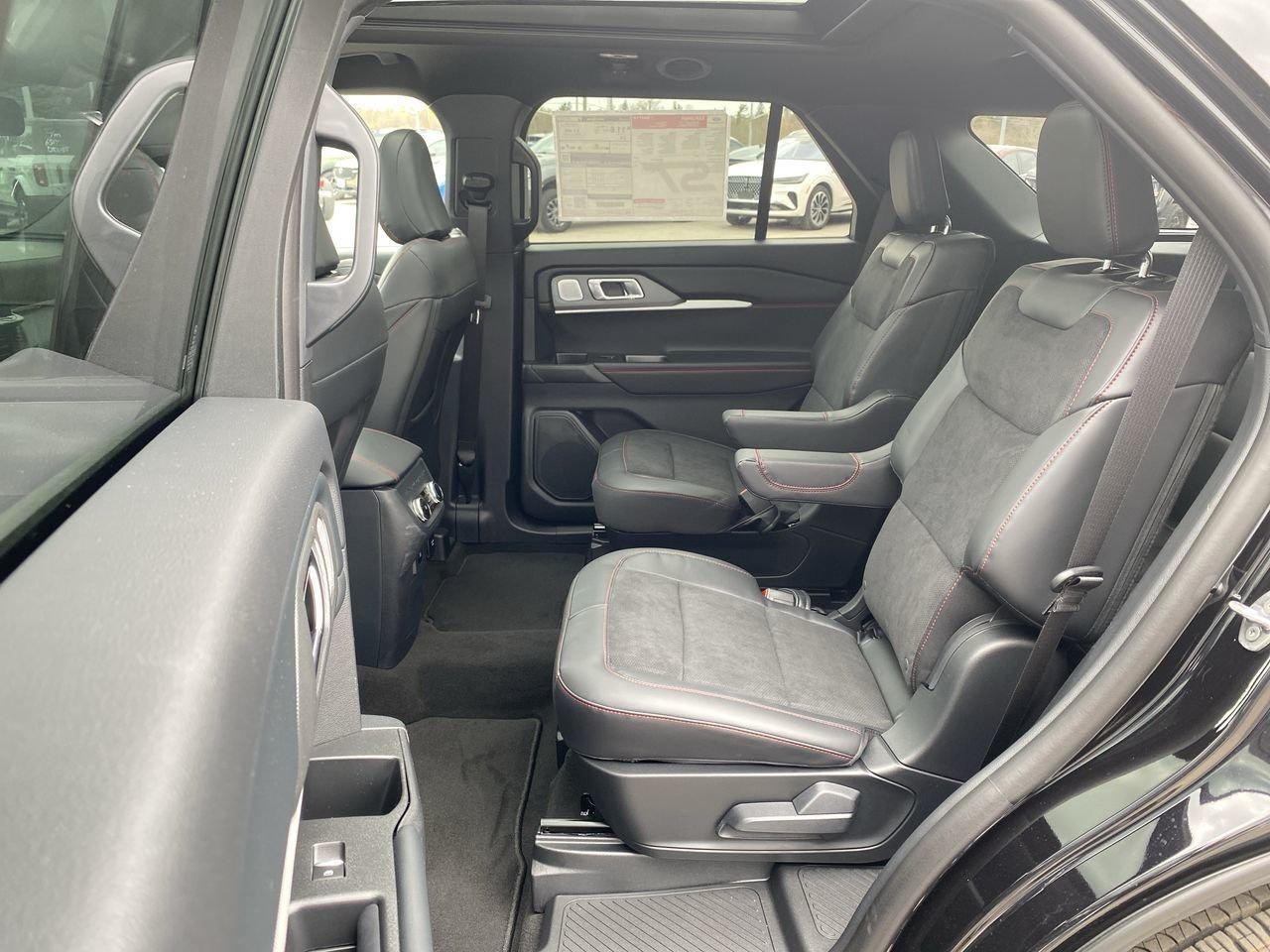 2026 Ford Explorer ST Photo