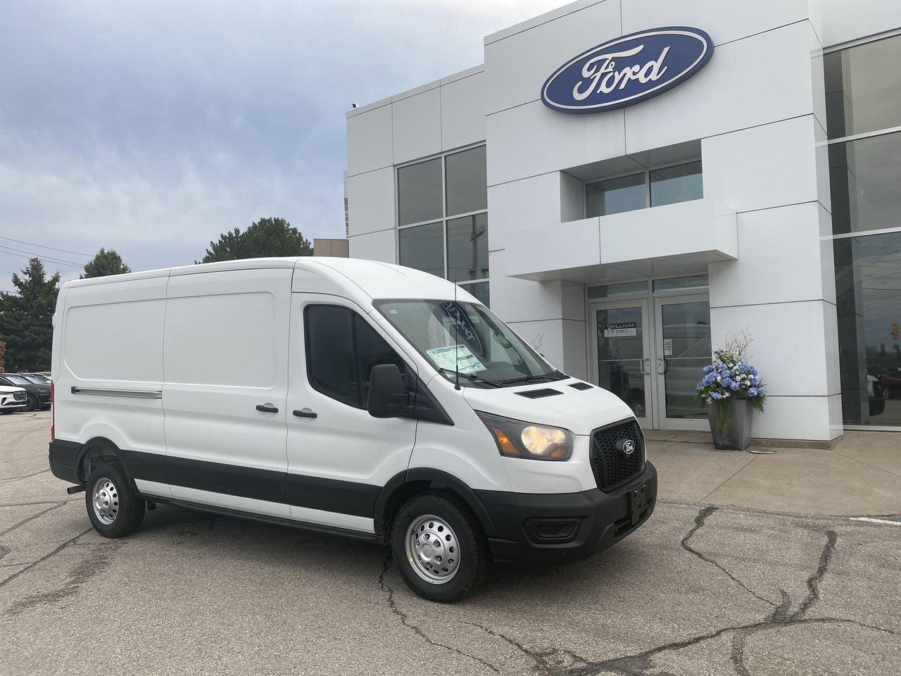 2026 Ford Transit Sliding Pass 148 Photo