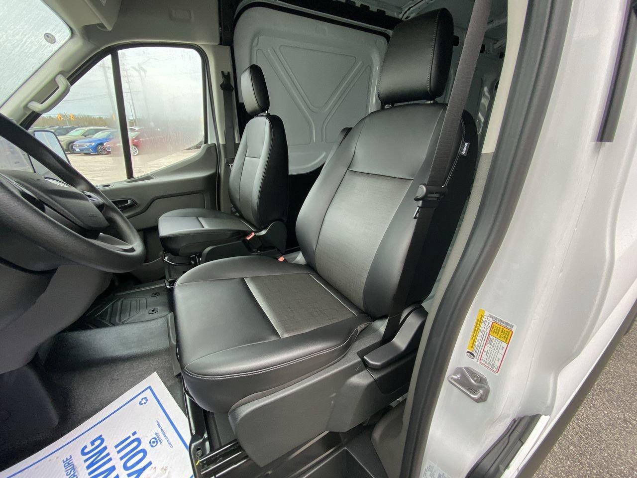 2026 Ford Transit Sliding Pass 148 Photo