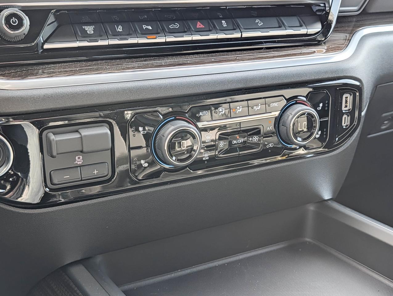 2026 Chevrolet SILVERADO 2500HD LT Photo