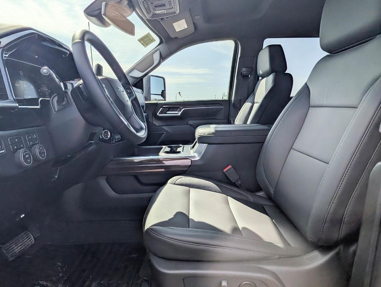 2026 Chevrolet SILVERADO 2500HD LT Photo