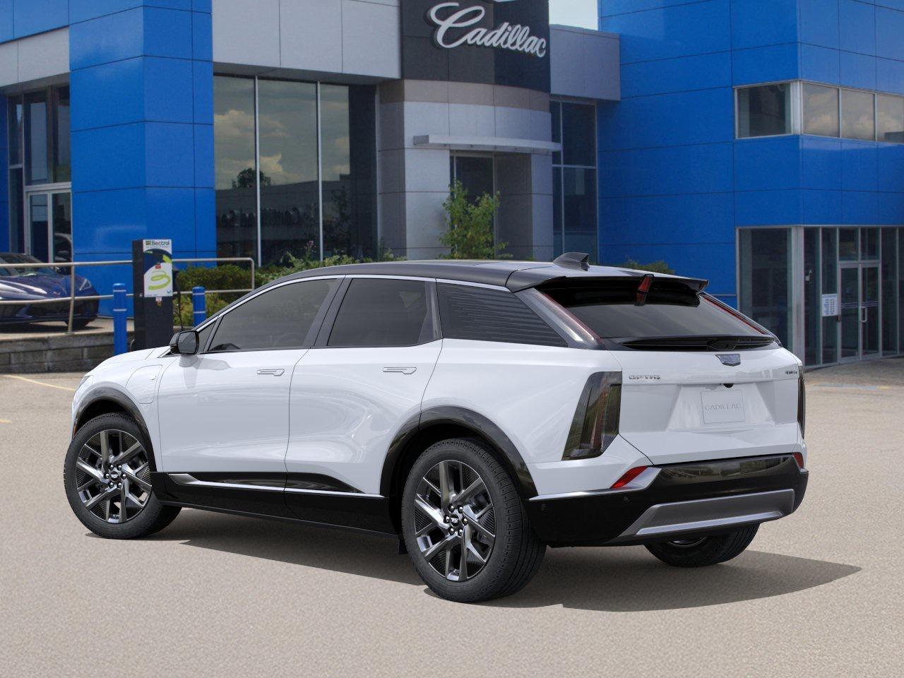 2026 Cadillac OPTIQ Luxury Photo2