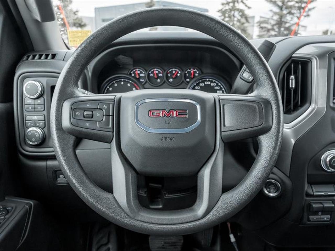 2024 GMC SIERRA 2500HD 4WD Regular Cab Long Box Pro Photo