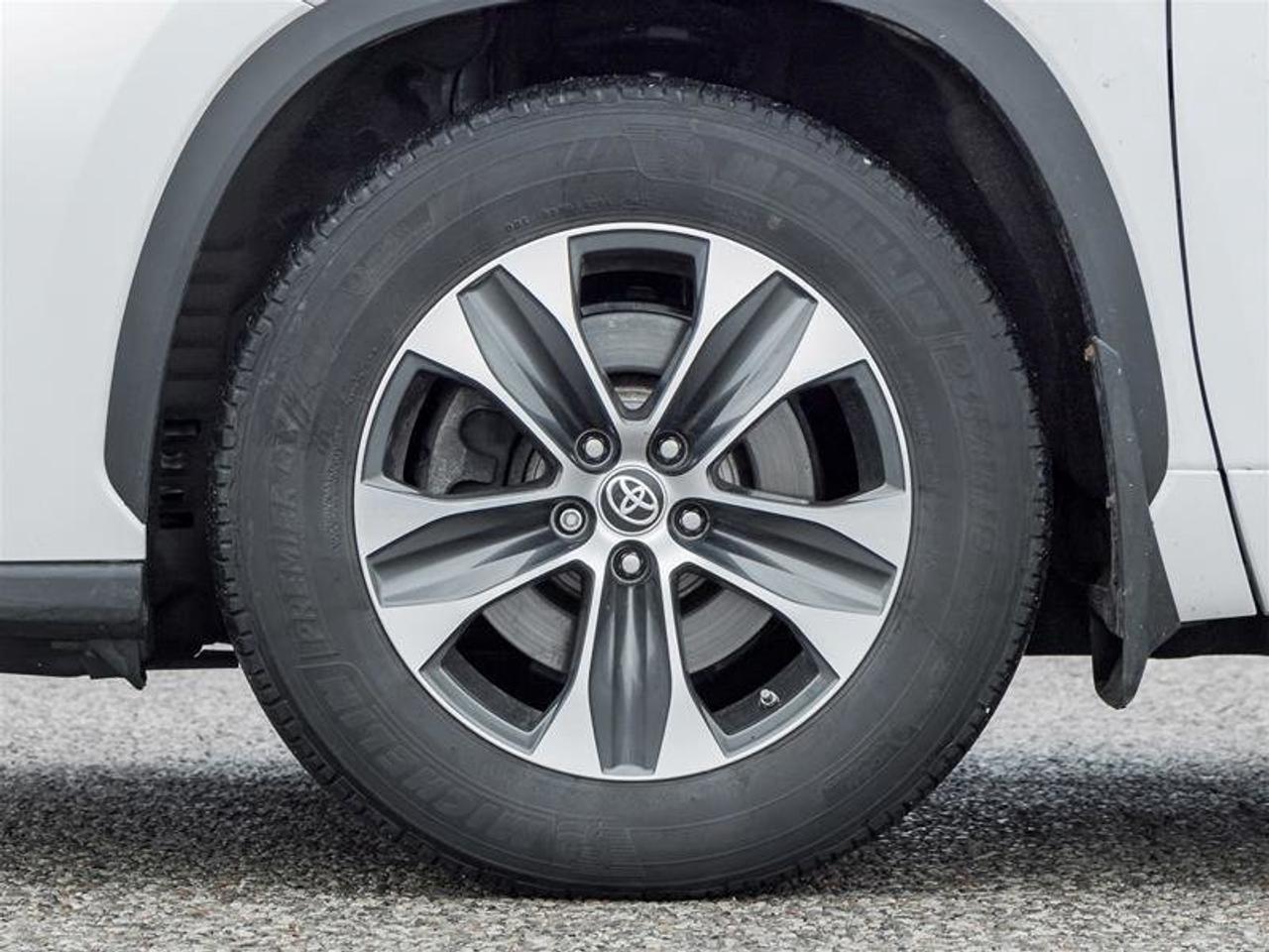 2022 Toyota Highlander XLE AWD Pano Sunroof | Heated Seats | Backup Cam | XLE Photo