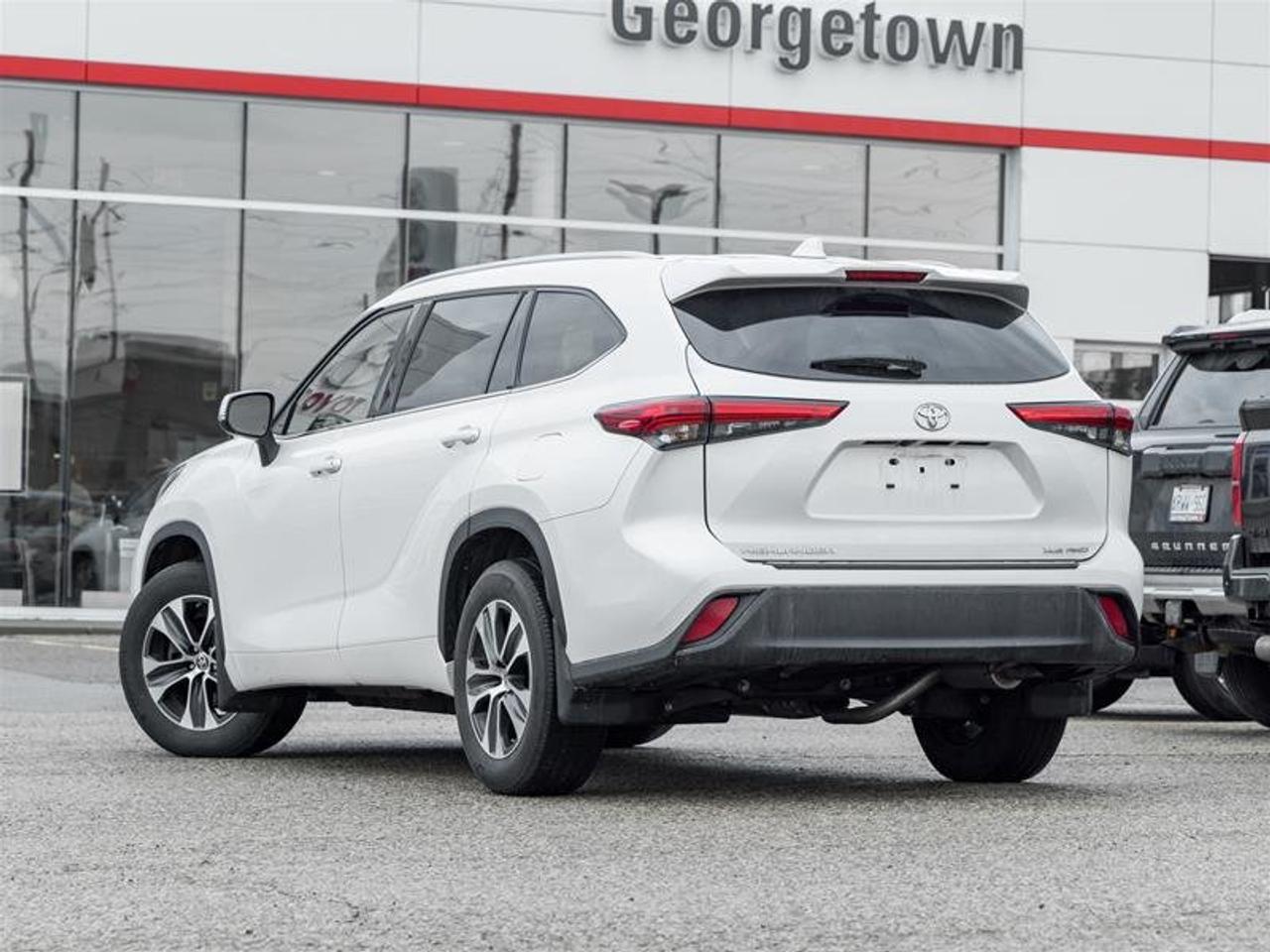 2022 Toyota Highlander XLE AWD Pano Sunroof | Heated Seats | Backup Cam | XLE Photo4