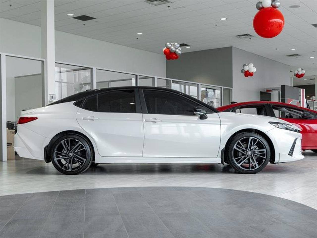 2026 Toyota Camry Hybrid XSE AWD Sunroof | Navi | Backup Cam | Heated Seats | Wireless Charging | XSE Photo