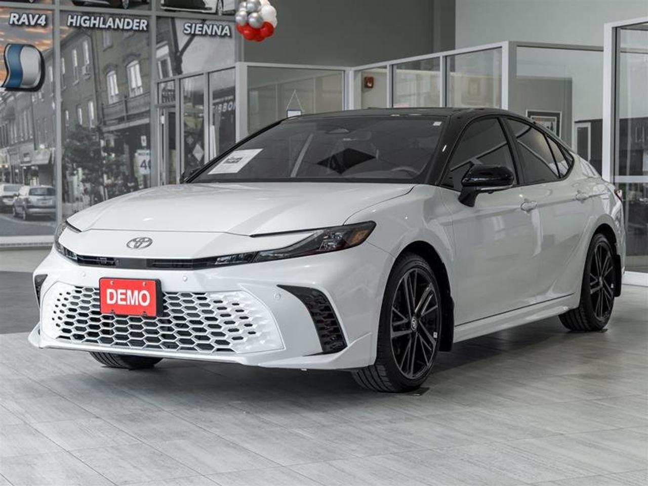 2026 Toyota Camry Hybrid XSE AWD Sunroof | Navi | Backup Cam | Heated Seats | Wireless Charging | XSE Photo