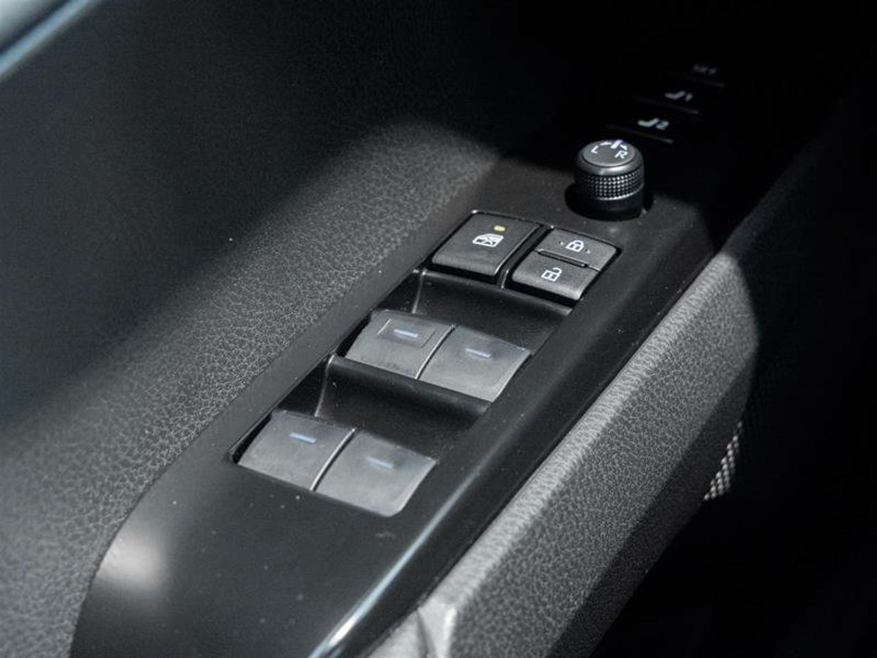 2026 Toyota Camry Hybrid XSE AWD Sunroof | Navi | Backup Cam | Heated Seats | Wireless Charging | XSE Photo