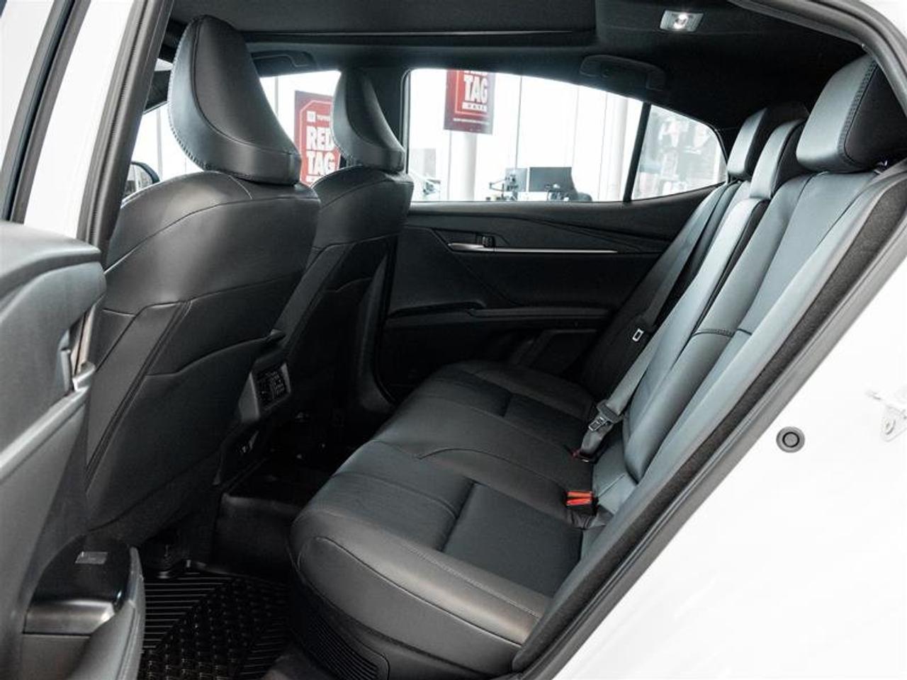 2026 Toyota Camry Hybrid XSE AWD Sunroof | Navi | Backup Cam | Heated Seats | Wireless Charging | XSE Photo