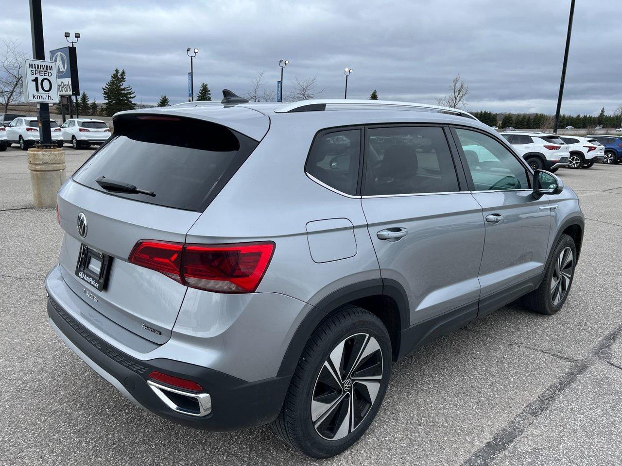 2024 Volkswagen Taos Comfortline 4Motion Photo