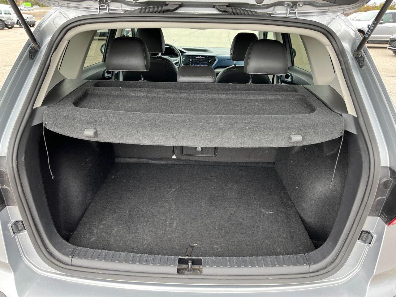2024 Volkswagen Taos Comfortline 4Motion Photo