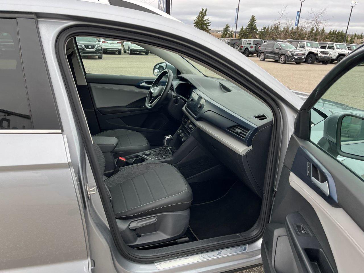 2024 Volkswagen Taos Comfortline 4Motion Photo